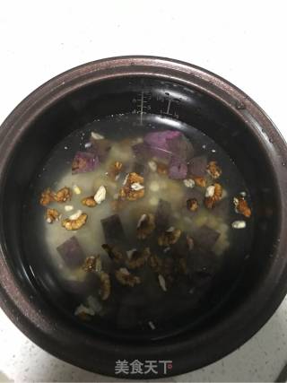 紫薯核桃栗子粥的做法步骤：4