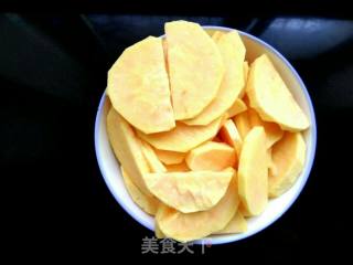 红薯豆沙饼的做法步骤：1