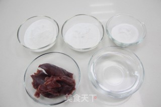 冰皮月饼的做法步骤：1