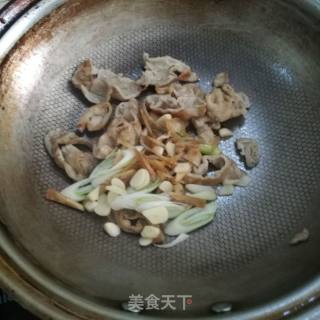 猪大肠炖豆腐的做法步骤：4