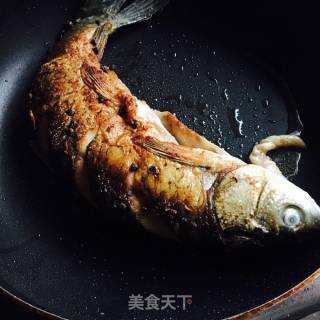 红烧鱼的做法步骤：7