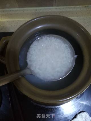 香菇鸡肉粥的做法步骤：3