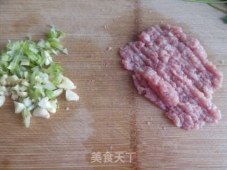 肉酱花生米的做法步骤：2