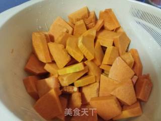 香甜金瓜肉丸的做法步骤：1