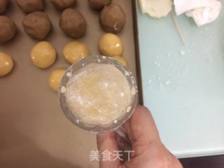 栗蓉月饼的做法步骤：16
