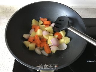 咖喱牛肉的做法步骤：6