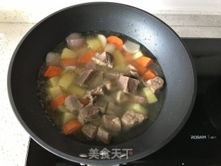 咖喱牛肉的做法步骤：7