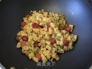 肉酱意面的做法步骤：7