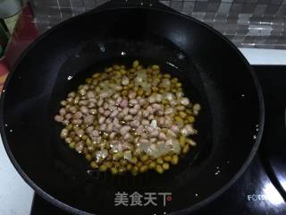 香辣牛肉酱的做法步骤：2