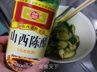 蓑衣凉拌黄瓜的做法步骤：2