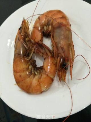 油爆大虾的做法步骤：3