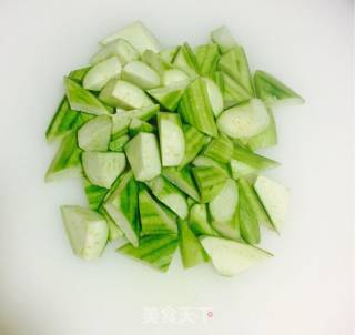 蛤蜊丝瓜汤的做法步骤：2