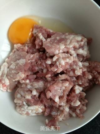 红薯肉圆的做法步骤：1
