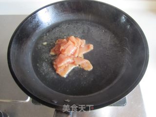 双椒素鸡炒肉片的做法步骤：3