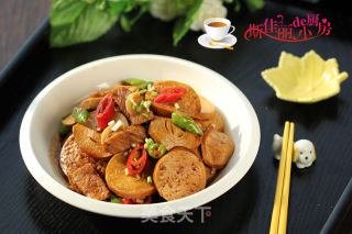 双椒素鸡炒肉片的做法步骤：8
