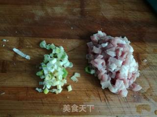肉丁炒三丝的做法步骤：2
