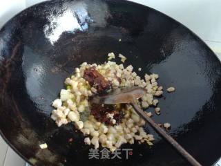 肉丁炒三丝的做法步骤：4