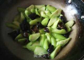 丝瓜炒虾仁的做法步骤：7
