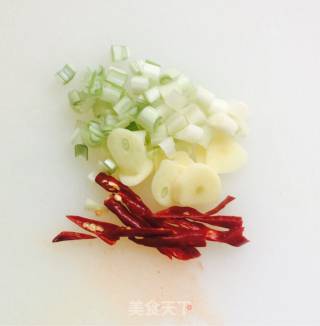 五花肉炒豆角丝的做法步骤：3