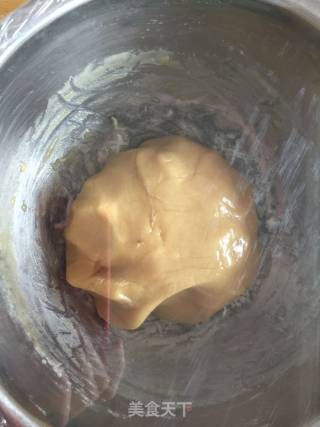 五仁月饼的做法步骤：2