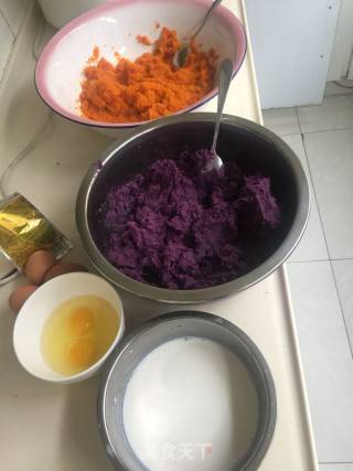 玫瑰花卷的做法步骤：1