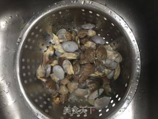 辣炒海鲜的做法步骤：2