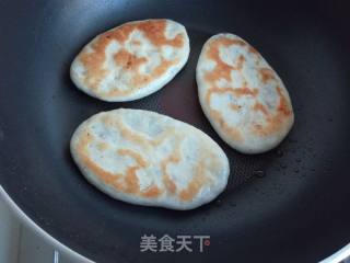 暄软豆沙饼的做法步骤：10