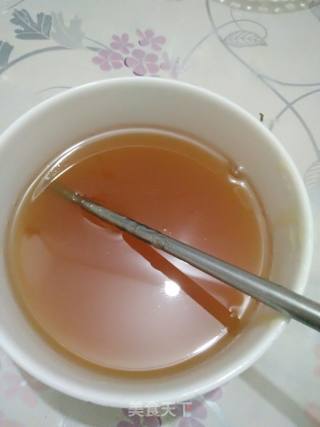 蛋黄月饼的做法步骤：2