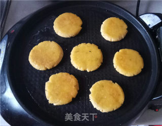 红薯饼的做法步骤：7