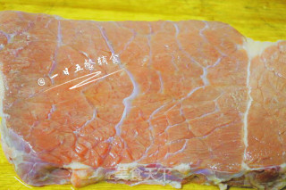 手工牛肉丸 宝宝辅食，Q弹紧实，细嫩弹牙的做法步骤：1