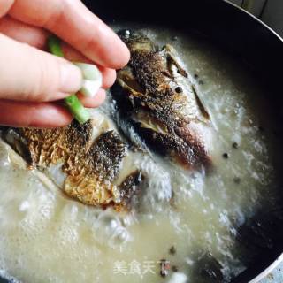 鲫鱼豆腐汤的做法步骤：9