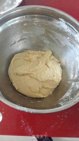红豆月饼的做法步骤：4