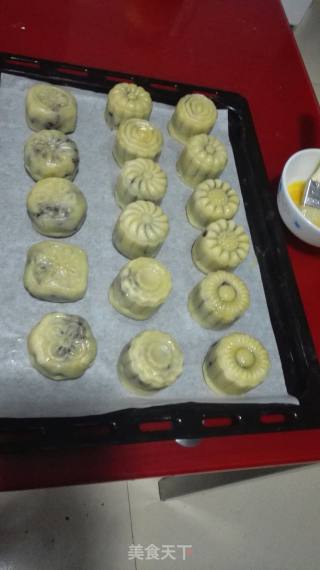 红豆月饼的做法步骤：15