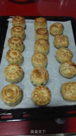 红豆月饼的做法步骤：16