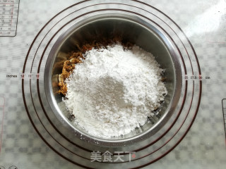 肉松果仁月饼的做法步骤：10