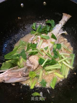 黄豆酱焖迪仔鱼的做法步骤：5