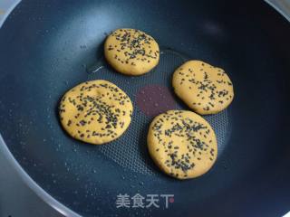 南瓜紫薯糯米饼的做法步骤：7