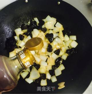 洋葱炒木耳的做法步骤：10