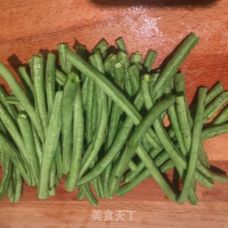 长豆角烧茄子——怀念那一口湘味的做法步骤：1