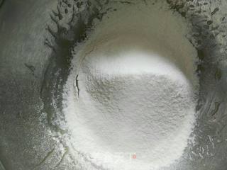 黑芝麻蛋黄月饼的做法步骤：3