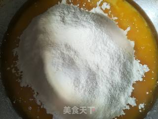 电饭锅版蛋糕的做法步骤：8