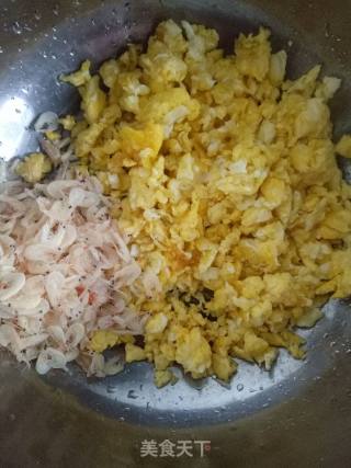 韭菜鸡蛋水饺的做法步骤：2