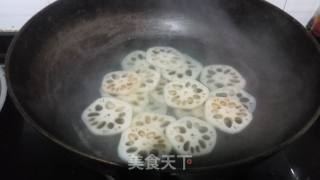 香煎藕饼的做法步骤：1