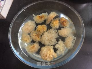 坤博砂锅--银耳鸡汤的做法步骤：2