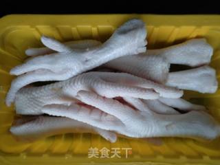 一锅出俩菜:红烧鸡爪豆腐的做法步骤：1