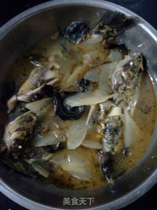 昂刺鱼莴笋酸菜汤的做法步骤：9