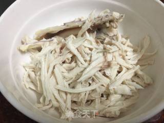 鸡肉鲜奶炖花胶的做法步骤：3