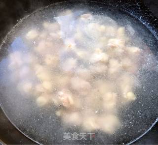 蒜蓉孜然鸡脆骨的做法步骤：1