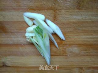 醋溜土豆丝的做法步骤：1
