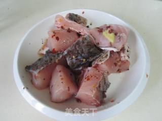 孜然糍粑鱼的做法步骤：3